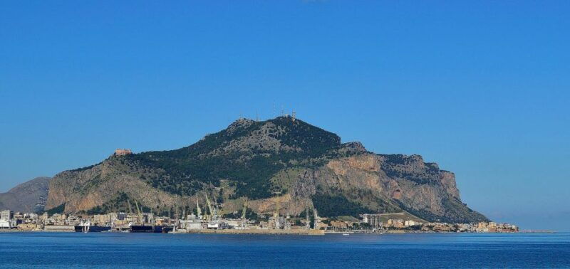 palermo-panoramic-mount-pellegrino-tour-in-cruisercar