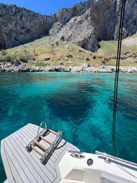 palermo-private-boat-tour-with-snacks-and-prosecco