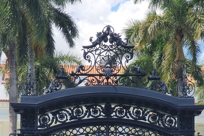 palm-beach-tour-from-miami-flaglers-museum-hotel-breakers