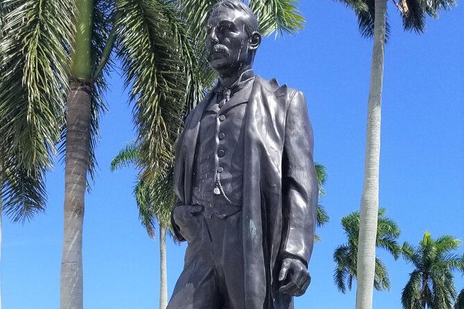 palm-beach-tour-from-miami-flaglers-museum-hotel-breakers