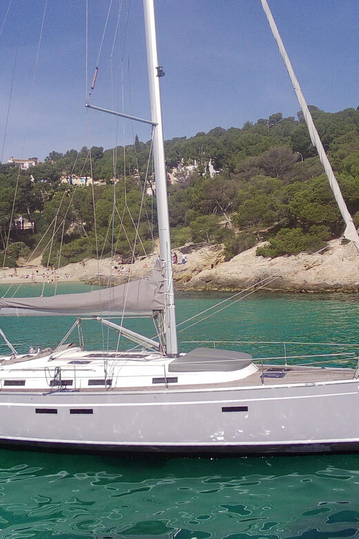 PALMA BAY : 4 HOUR PRIVATE TOUR WITH SAILING BOAT - Discover Palma Bay on a Private 4-Hour Sailing Tour