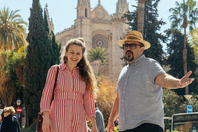 palma-cathedral-surroundings-private-tour-with-ticket-included