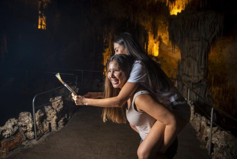 palma-caves-of-drach-entrance-music-concert-and-boat-trip