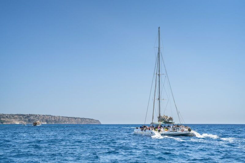 palma-de-mallorca-5-hour-catamaran-cruise-with-lunch-swim
