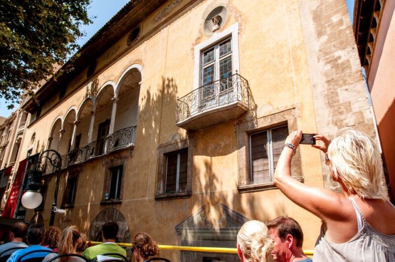 palma-de-mallorca-city-sightseeing-hop-on-hop-off-bus-tour