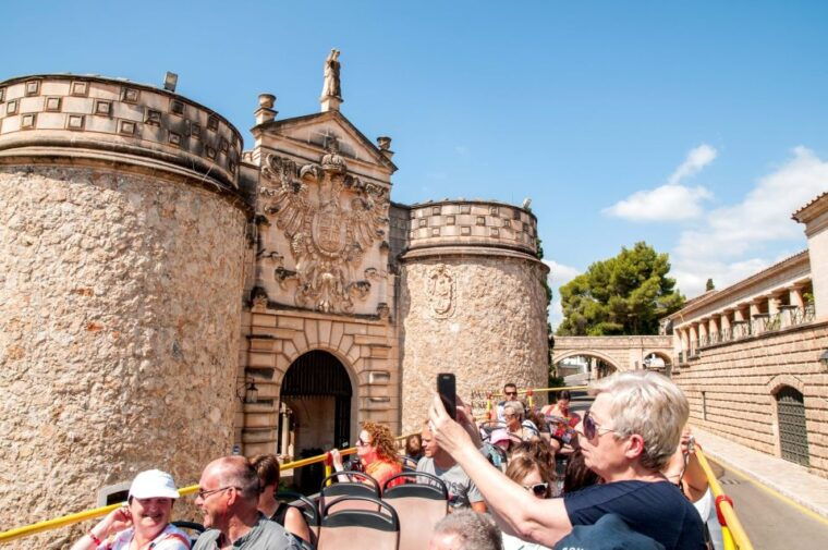 palma-de-mallorca-city-sightseeing-hop-on-hop-off-bus-tour
