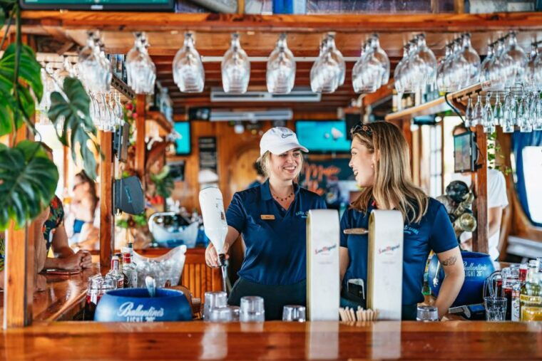 palma-de-mallorca-daytime-boat-party-with-live-dj