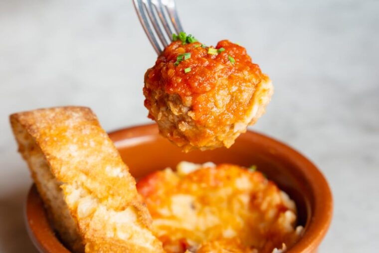 palma-de-mallorca-gourmet-tapas-and-wine-tour