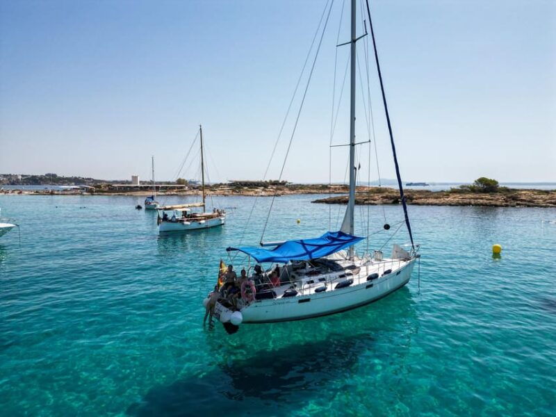 palma-de-mallorca-sailing-boat-trip-with-skipper-tapas