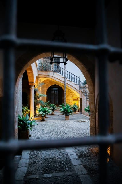 palma-history-beauty-eco-friendly-e-scooter-tour
