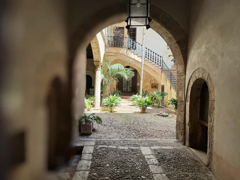 Palma in person and away from the crowds - Authentic Experiences and Local Insights  