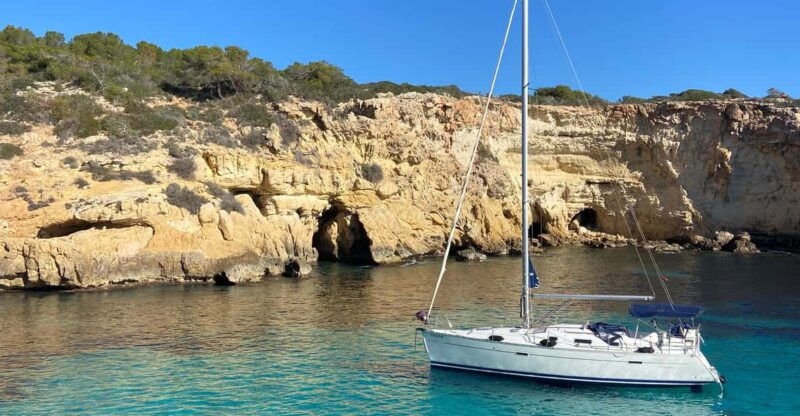 palma-of-mallorca-private-sailing-boat-experience