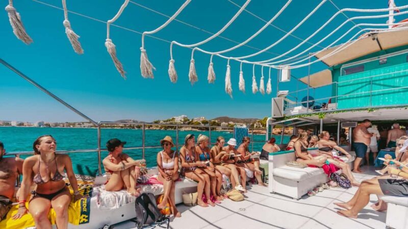 Palma: Punta Negra and Ses Illetes Boat Trip with Live Music - FAQs