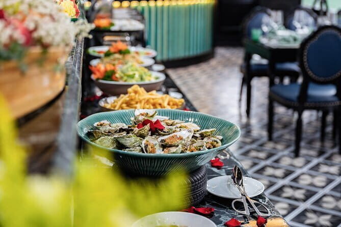 Pamela Luxury 5-Star Day Cruise: Explore Halong Bay with Lunch - Exploring Halong Bay’s Iconic Sights