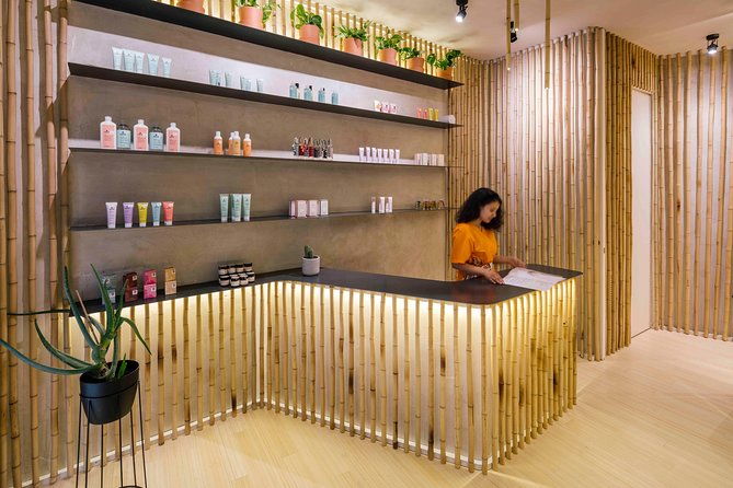 pamper-your-feet-with-foot-bath-and-reflexology-massage-2