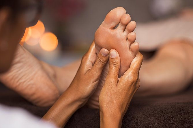pamper-your-feet-with-foot-bath-and-reflexology-massage