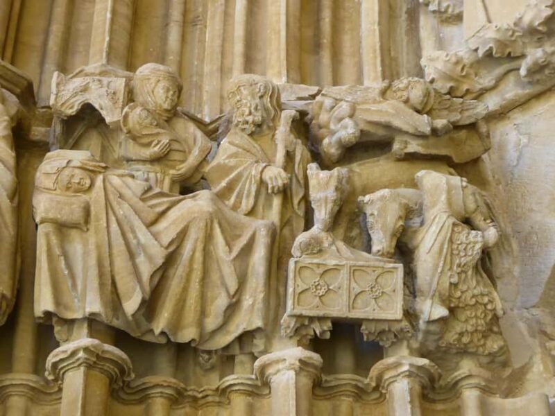 Pamplona: Olite and Ujué Guided Tour with Snack - Who Will Enjoy This Tour?