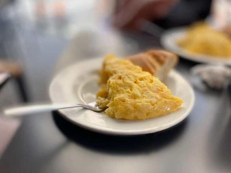 Pamplona: Pintxos Tasting Tour with Local Guide - The Itinerary and Experience