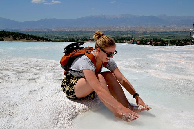 pamukkale-hot-air-balloon-flight-with-champagne