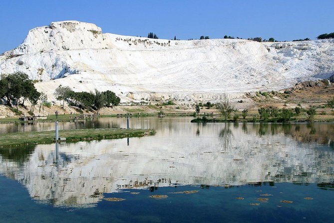 pamukkale-hot-air-balloon-flight-with-champagne