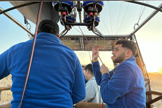 pamukkale-hot-air-balloon-sunrise-flight-certificate-champagne