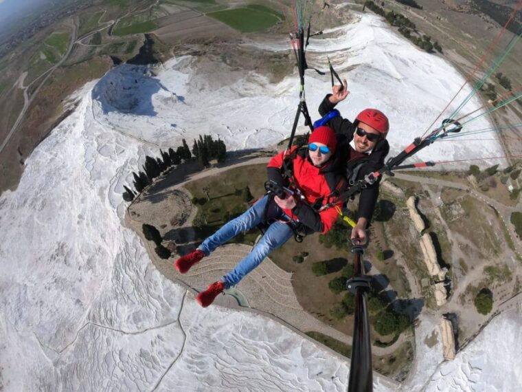 pamukkale-paragliding-flight