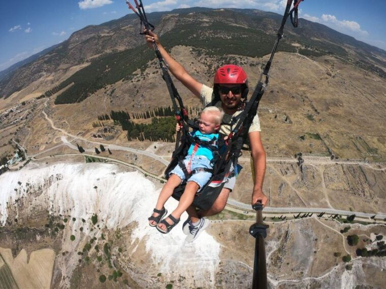 pamukkale-paragliding-flight