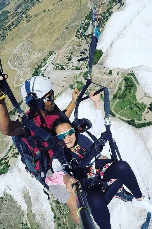 pamukkale-tandem-paragliding-with-ancient-hierapolis-views