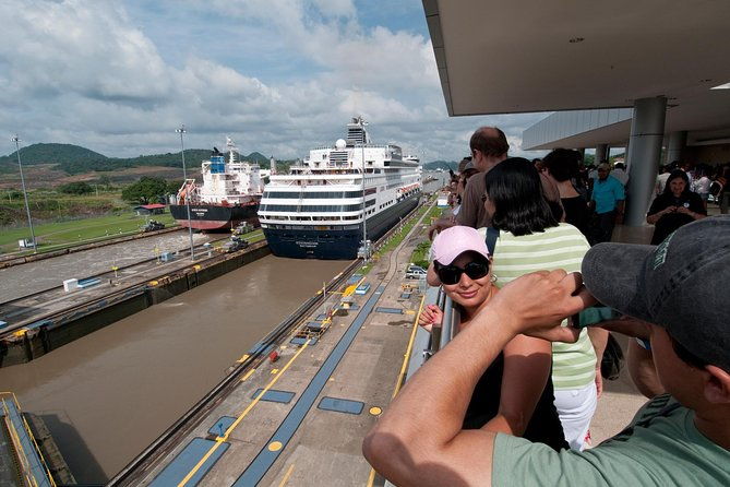 panama-canal-city-tour-the-historic-gorgas-hospital-sightseeing