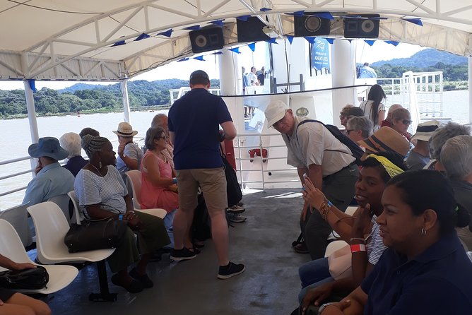 panama-canal-partial-transit-tour-from-panama-city