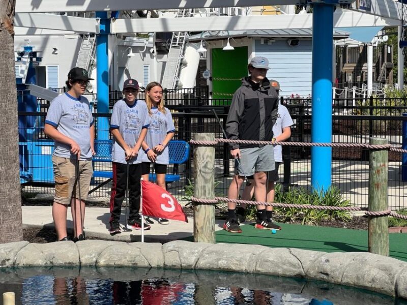 Panama City Beach: SkyWheel Miniature Golf Pass - What to Expect at the SkyWheel Miniature Golf Course