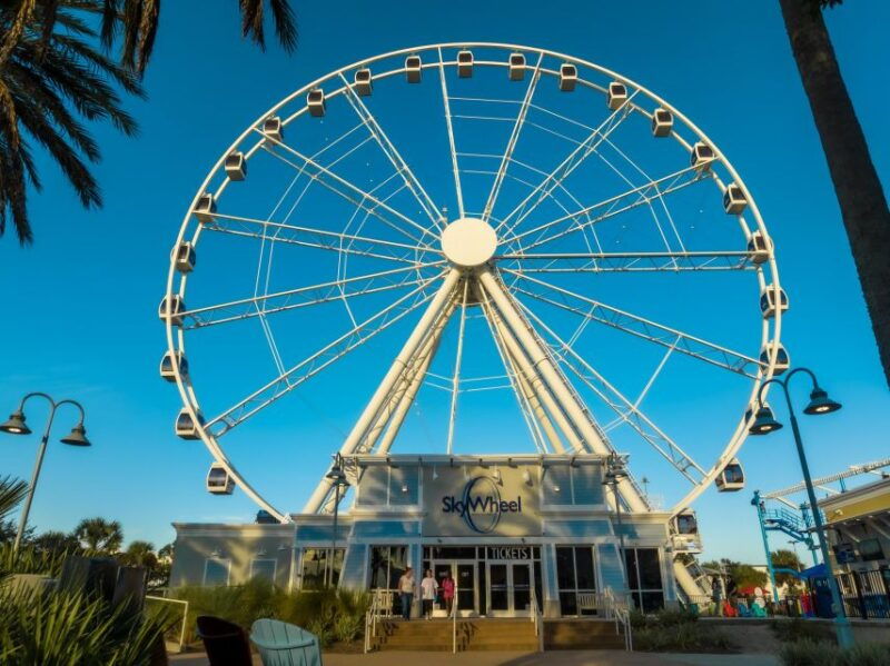 panama-city-beach-skywheel-ticket-and-mini-golf-combo