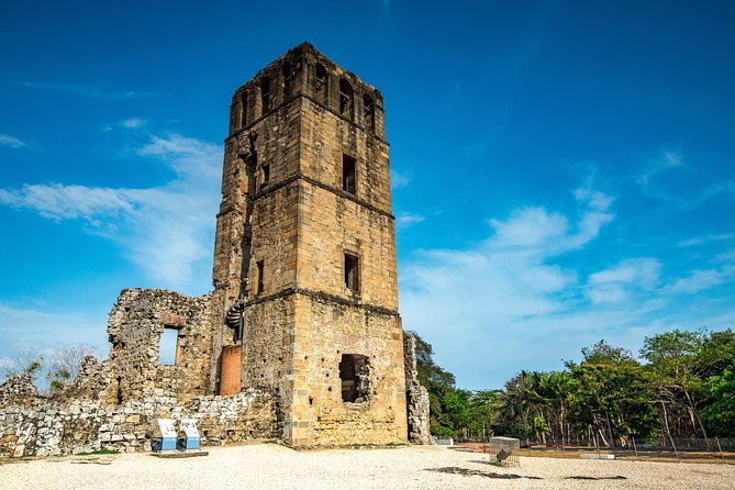 panama-citys-old-town-guided-tour