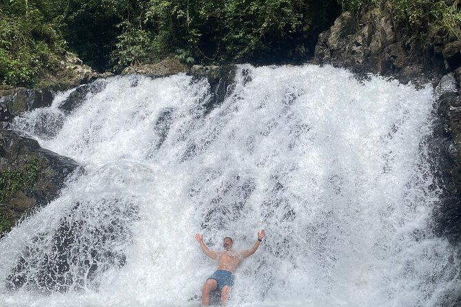 panama-visit-an-indian-village-embera-and-waterfall-with-lunch