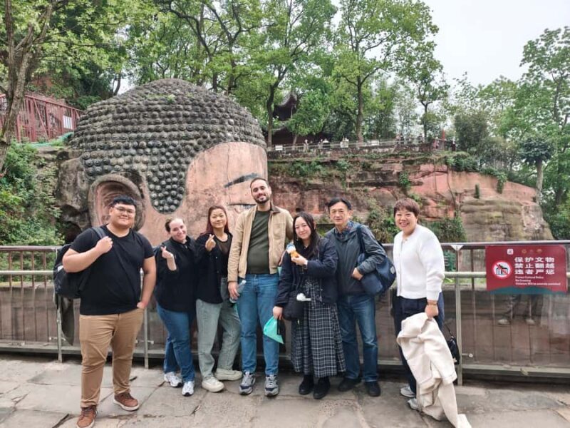 Panda Base/Leshan Giant Buddha/Multi-attraction Tour - The Tour Experience in Detail