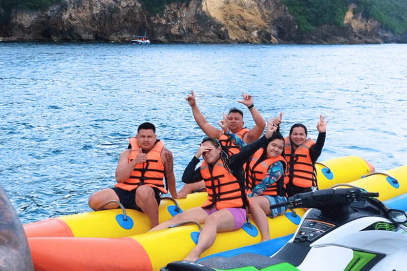 panglao-banana-boat-ride-experience-along-alona-beach