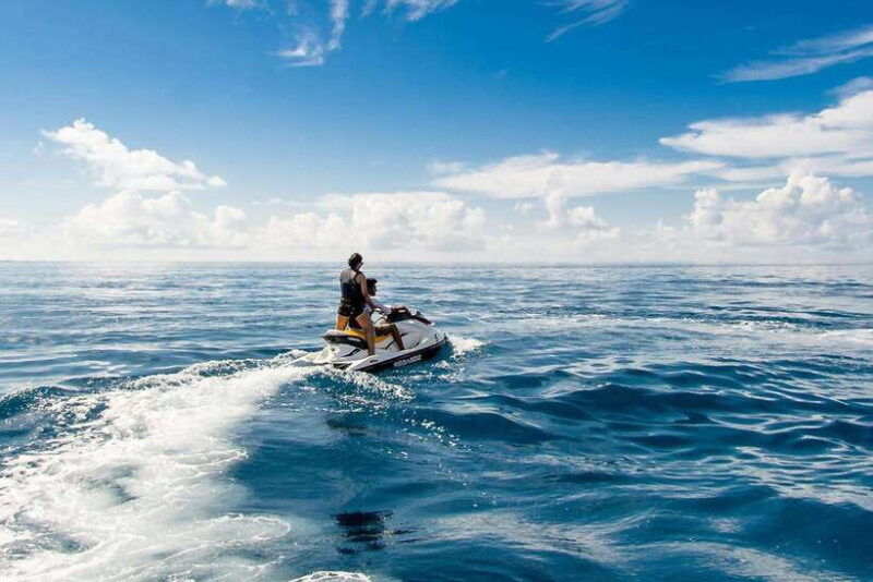 panglao-jetski-ride-experience-along-alona-beach