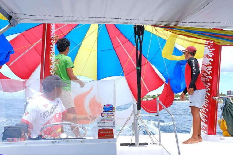 panglao-solo-or-tandem-parasailing-experience-near-alona