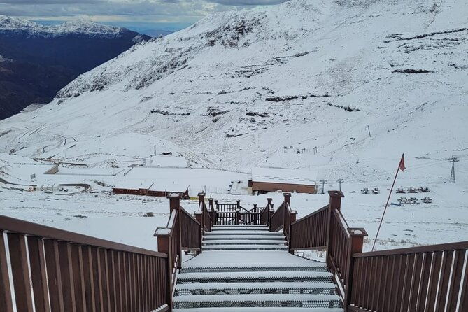 panoramic-andes-valle-nevado-and-farellones