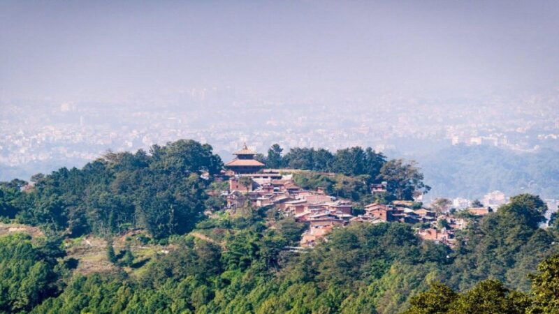 panoramic-day-hike-from-nagarkot-to-changunarayan-with-lunch