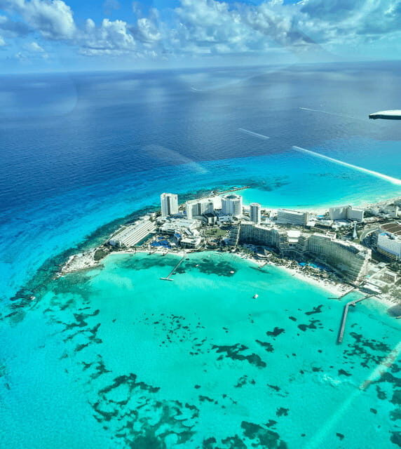 Panoramic flight to Cancun Hotel Zone and Isla Mujeres - What Makes This Flight Special?