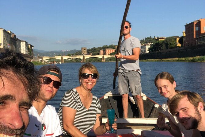 panoramic-florence-by-boat-with-wine
