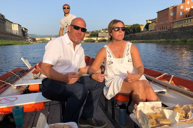 panoramic-florence-by-boat-with-wine