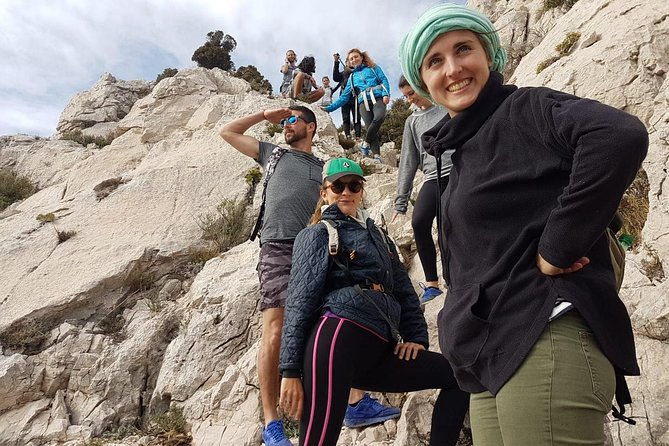 panoramic-hike-on-marseille-from-les-calanques