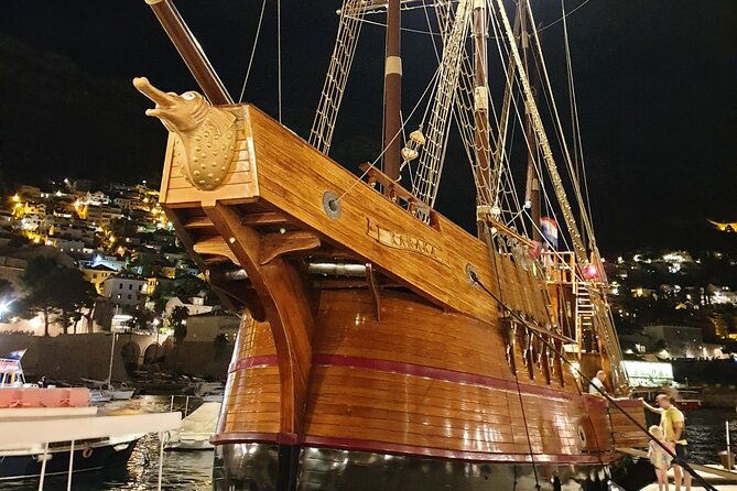 panoramic-night-cruise-from-dubrovnik