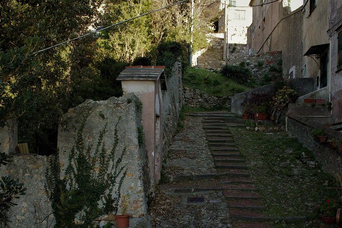 Panoramic Tour across the "creuze" with a storyteller - Overview of the Tour