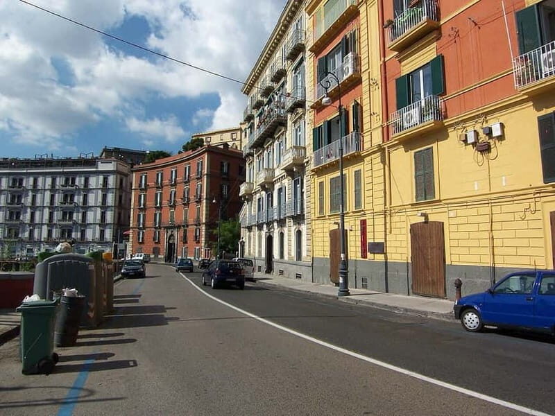 PANORAMIC TOUR BY VESPA - Exploring Naples on a Vespa: An Unconventional Tour