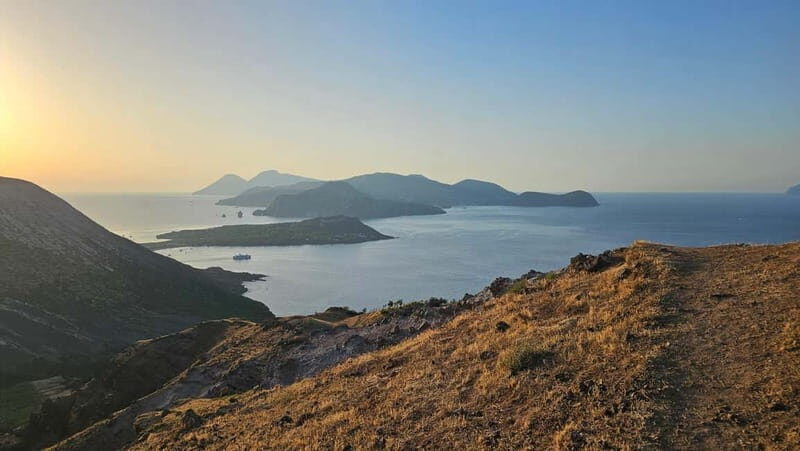 Panoramic tour of the island of Vulcan - Exploring the Panoramic Tour of Vulcan Island: A Closer Look