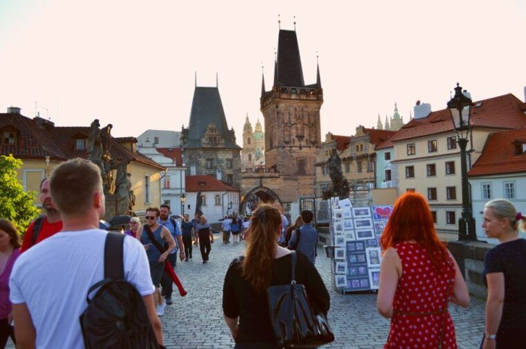 panoramic-views-of-prague-evening-walking-tour