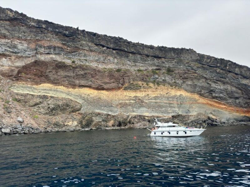 pantelleria-island-island-tour-in-yacht-with-simone-luck